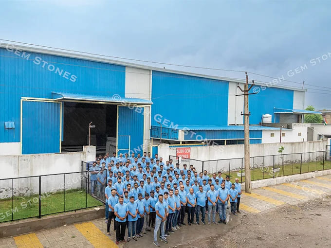 Exterior photo subh gem stones (1)